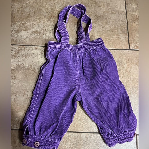 Lacoste - Picture 2 of 4